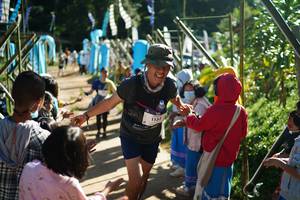 BIB: 1133
                            <button type="button" onclick="openModal(19072409)" class="btn btn-primary btn-sm float-right btn-popup" data-toggle="modal" data-target=".modal-high-quality">
                        <i class="fas fa-shopping-cart"></i> Add to Cart
                    </button>
                                            <button type="button" onclick="isThisMe(19072409, true)" class="btn btn-success btn-sm float-right btn-popup btn-isme hidden" data-toggle="tooltip" data-placement="bottom" title="นี่คือรูปของคุณใช่ไหม คลิกที่นี่เพื่อเอาเข้าอัลบั้ม">
                        <i class="fas fa-plus"></i> Add to album
                    </button>
                    <button type="button" onclick="isThisMe(19072409, false)" class="btn btn-warning btn-sm float-right btn-popup btn-isnotme hidden">
                        <i class="fas fa-ban"></i> Remove from album
                    </button>